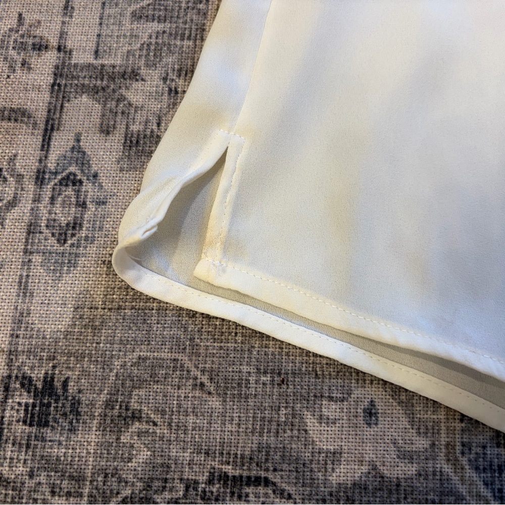 Daniel Rainn Ivory Ruffle Blouse - Picture 6 of 8